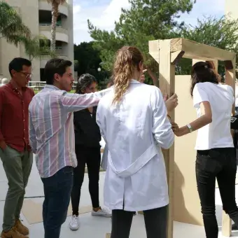Alumnos en su semana de tópicos de arquitectura