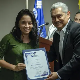 Reconoce Tec Veracruz a los mejores estudiantes del año (fotogalería)