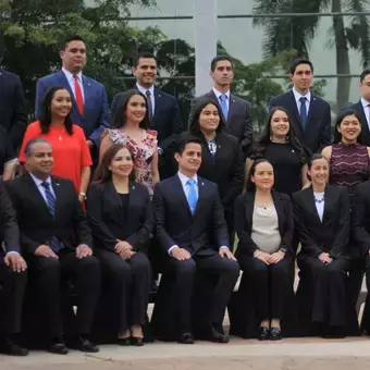 Foto de generación Profesional y PrepaTec