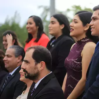 Foto de generación Profesional y PrepaTec