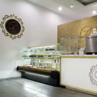  Giandora es la pastelería y cafetería que surgió de la visión de un Ingeniero en Alimentos con pasión por el emprendimiento 