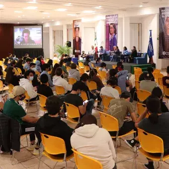 Elenco "Va por Diego" en charla para alumnos del Tec de Monterrey campus Chiapas