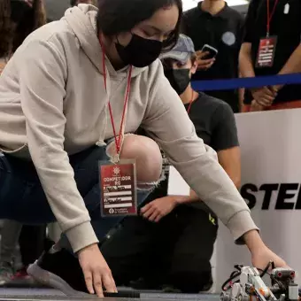 Robolympics: Arena de robots con causa