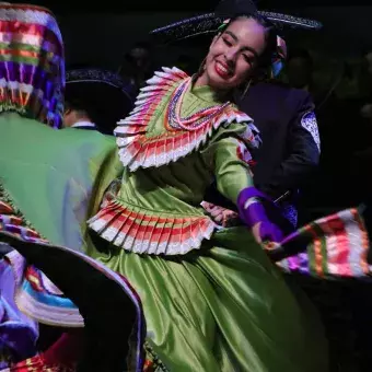 Baile folclórico de Jalisco en el espectáculo de Estampas de México del Tec Guadalajara.