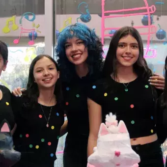 Estudiantes de PrepaTec Zacatecas viviendo la feria de ciencias