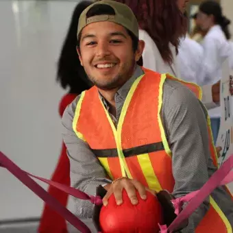 Estudiantes de PrepaTec Zacatecas viviendo la feria de ciencias