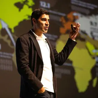 El estratega global y especialista en globalización, Parag Khanna se presentó en el Tec de Monterrey.