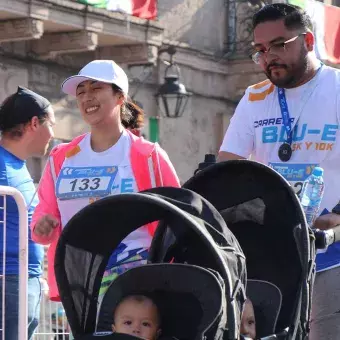 Familia en la carrera