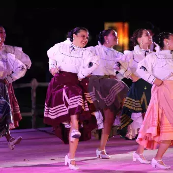 Espectáculo de baile folclórico Sueño Norteño fue presentado en el Tec Guadalajara.