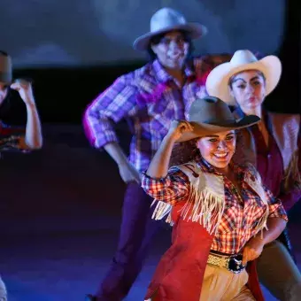 Espectáculo de baile folclórico Sueño Norteño fue presentado en el Tec Guadalajara.