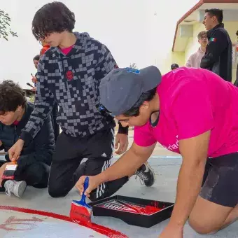 Los alumnos no pararon de pintar en Voluntariado Tec