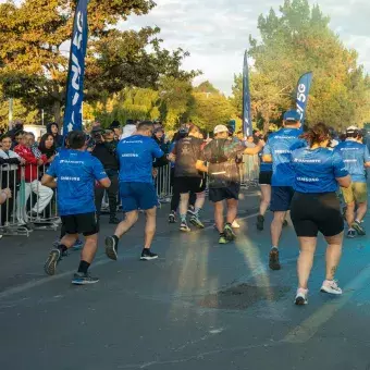 Think Feel Run un evento que se pintó de azul