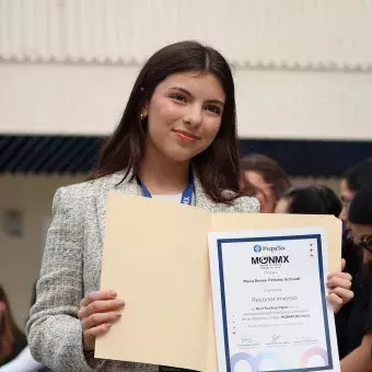 Estudiante con reconocmiento