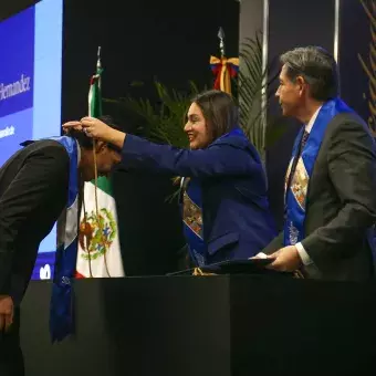 Estudiante distinguido por excelencia académica.