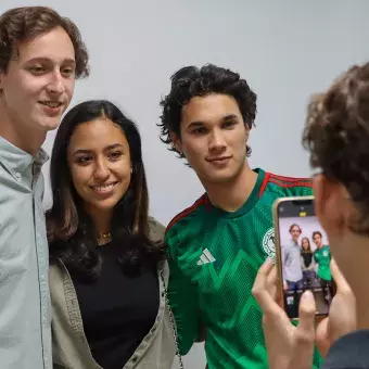 Amigos acompañaron a los alumnos en sus presentaciones 