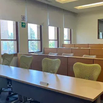 Tec CSF reinaugura sala de juicios para estudiantes de derecho