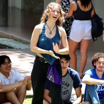 Alumna foránea convive con otros estudiantes.