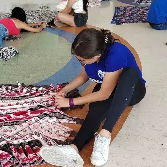 Cobijatón, labor social en PrepaTec Santa Anita. 