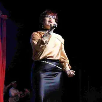 Comunidad Tec vibra en teatro de la ciudad (fotos)