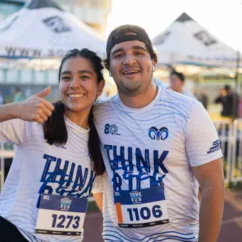 En el marco del 50 aniversario del Tec de campus Querétaro se llevó a cabo la carrera Think, Feel & Run 2025 powered by Skechers con la participación de 1700 corredoras y corredores. 