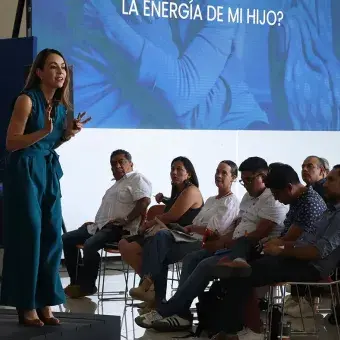 Congreso en PrepaTec reunió especialistas y familias para abordar retos adolescentes, destacando el vínculo familiar, comunicación y educación en valores como clave para prevenir conductas de riesgo.