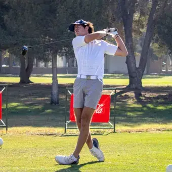 Golfista participando en Torneo de Golf EXATEC Blue Open 2026 del Tec de Monterrey campus Laguna