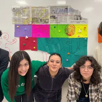 Se promueve la participación activa de los estudiantes.