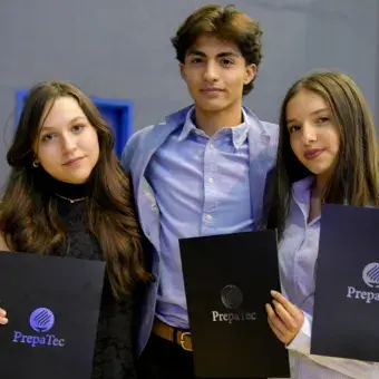 Participación de alumnos en evento de becas