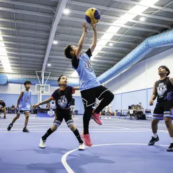 El Borregos 3x3 Hoop Fest llegó a Torreón y reunió a niños, niñas, jóvenes y adultos para jugar básquetbol en el Tec de Monterrey campus Laguna